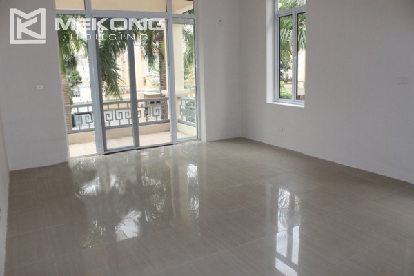 Fantastic villa for rent in T area Ciputra, with furnished and river side 13
