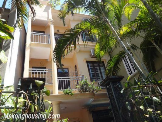 Four bedroom house for rent in Nghi Tam village, Au Co street, Tay Ho district, Hanoi 1
