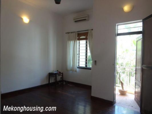 Four bedroom house for rent in Nghi Tam village, Au Co street, Tay Ho district, Hanoi 7