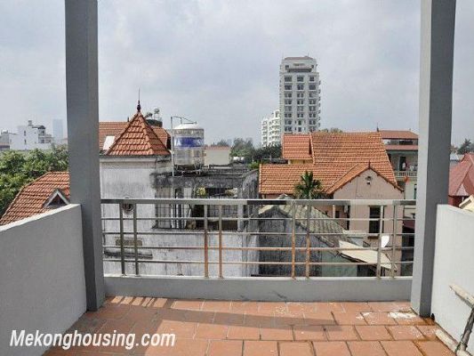 Full furniture house with 3bedrooms for rent in Dang Thai Mai street, Tay Ho, Hanoi 3