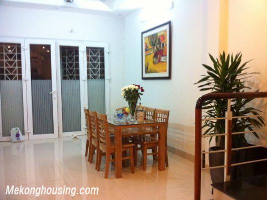 Full furniture house with 3bedrooms for rent in Dang Thai Mai street, Tay Ho, Hanoi 5