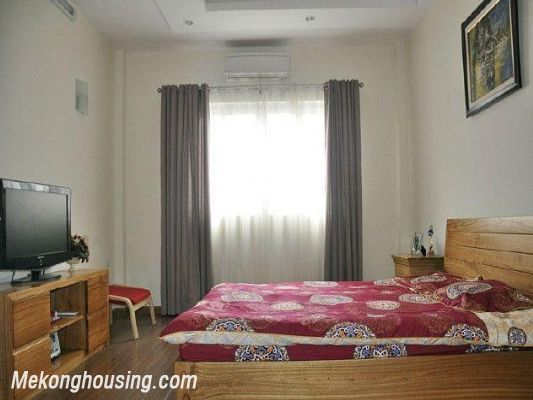 Full furniture house with 3bedrooms for rent in Dang Thai Mai street, Tay Ho, Hanoi 11