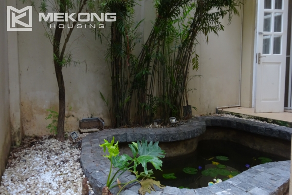 Fully furnished villa with 4 bedrooms for rent in T area Ciputra 6