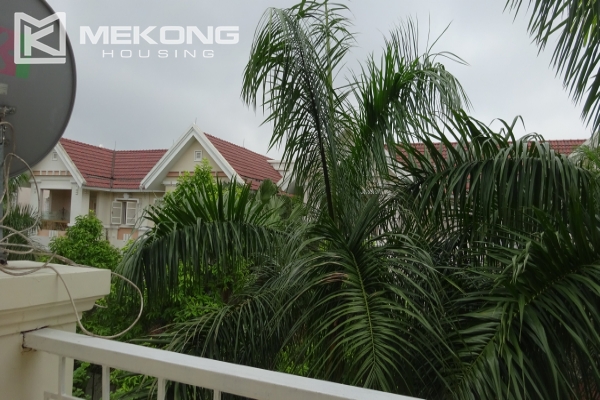 Fully furnished villa with 4 bedrooms for rent in T area Ciputra 4