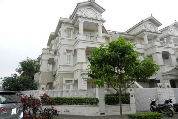 Furnished villa with 5 bedrooms for rent at reasonable price in Ciputra Hanoi 1