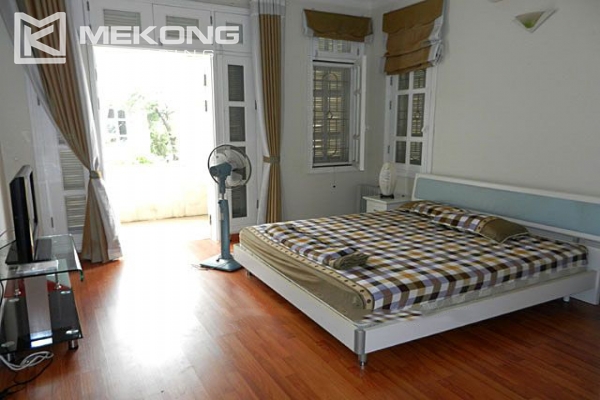 Furnished villa with 5 bedrooms for rent at reasonable price in Ciputra Hanoi 8
