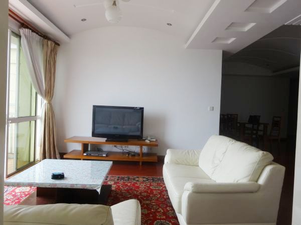 High Floor Ciputra Apartment Leasing in G2 Tower