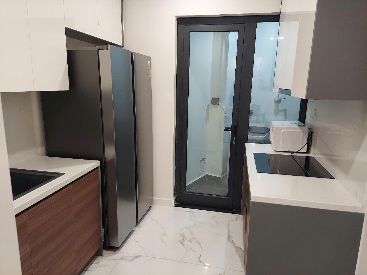 High-rise apartment for rent with beautiful view in S4 Sunshine City building 2