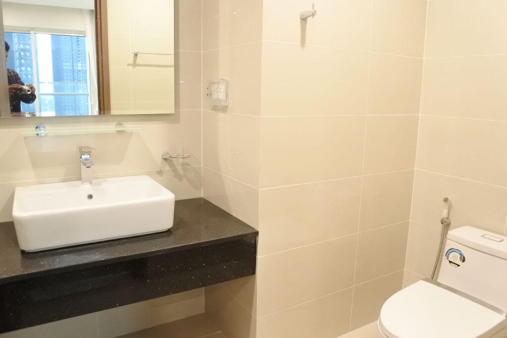 L3 Ciputra apartment for rent. Area of 114 sqm, including 3 bedroom and 2 bathroom. 1