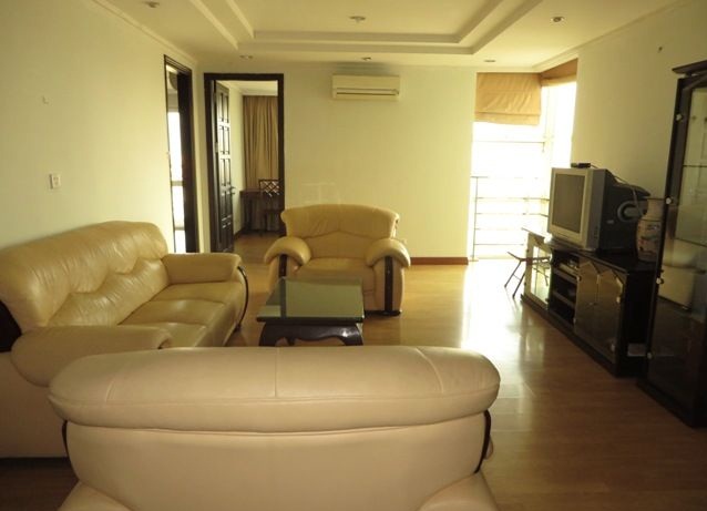 Lake view apartment with 3 bedrooms for rent in G2 Ciputra Hanoi