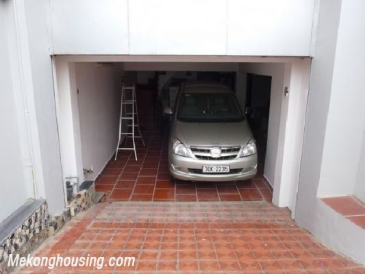 Lake view, basic furnished villa with 04 bedrooms for rent in Tay Ho district 1