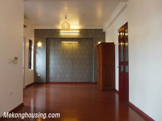 Lake view, basic furnished villa with 04 bedrooms for rent in Tay Ho district 6