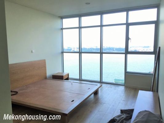 Lovely lake front apartment with 2 bedrooms for rent in Watermark Ho Tay, Lac Long Quan street, Tay Ho district 3