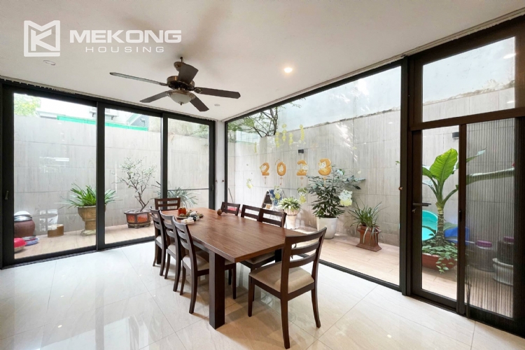 Luxurious Garden Villa for Rent in T8 Ciputra 10