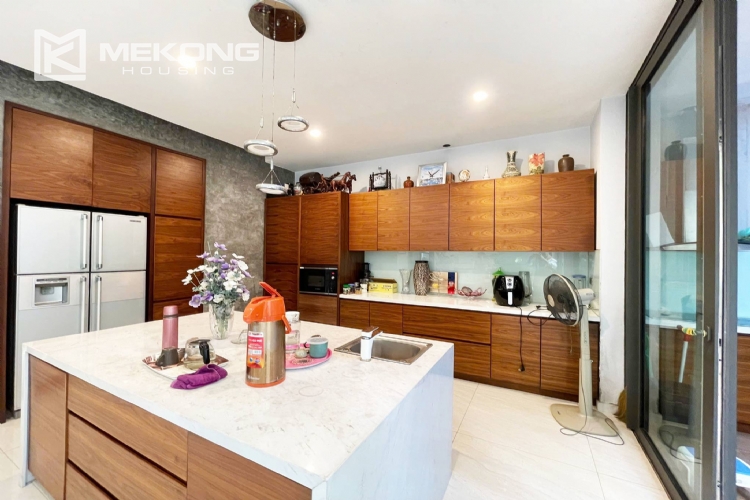Luxurious Garden Villa for Rent in T8 Ciputra 15