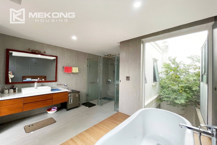 Luxurious Garden Villa for Rent in T8 Ciputra 22