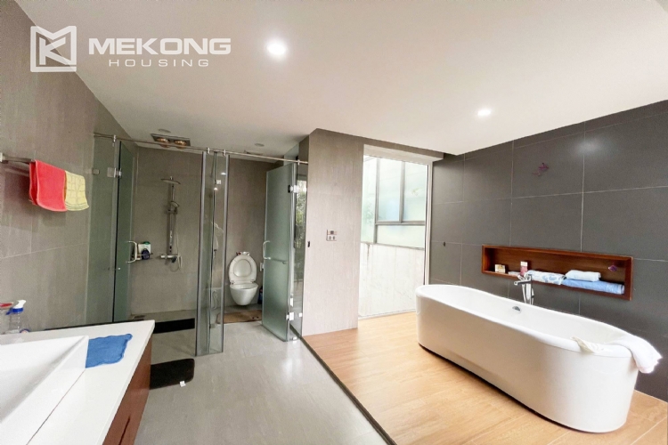 Luxurious Garden Villa for Rent in T8 Ciputra 23