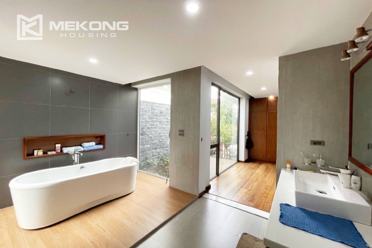 Luxurious Garden Villa for Rent in T8 Ciputra 24