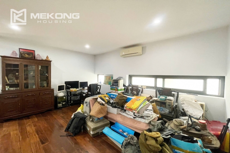 Luxurious Garden Villa for Rent in T8 Ciputra 25