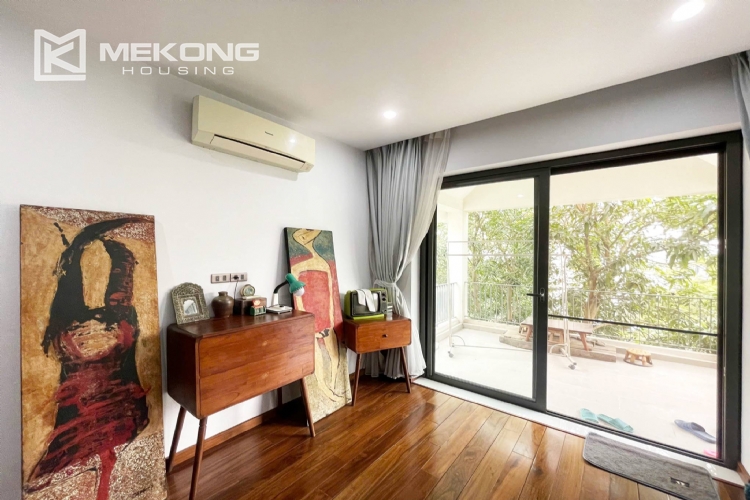 Luxurious Garden Villa for Rent in T8 Ciputra 32