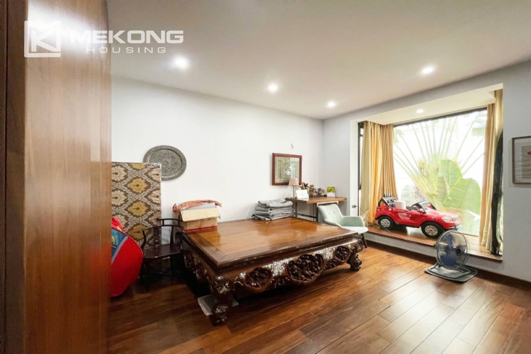 Luxurious Garden Villa for Rent in T8 Ciputra 37