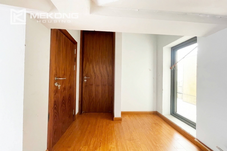 Luxurious Garden Villa for Rent in T8 Ciputra 42