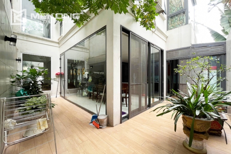 Luxurious Garden Villa for Rent in T8 Ciputra 43