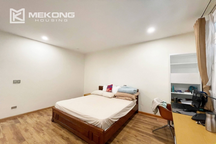 Luxurious & Spacious Garden Villa for Rent in T8 Ciputra 27