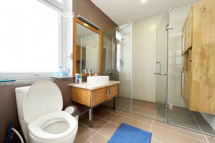 Luxurious & Spacious Garden Villa for Rent in T8 Ciputra 29