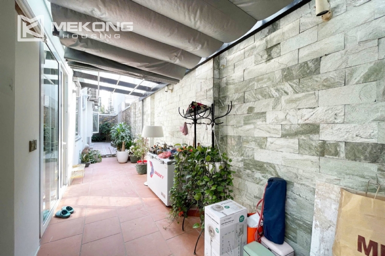 Luxurious & Spacious Garden Villa for Rent in T8 Ciputra 16
