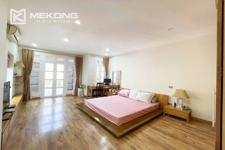 Luxurious & Spacious Garden Villa for Rent in T8 Ciputra 22