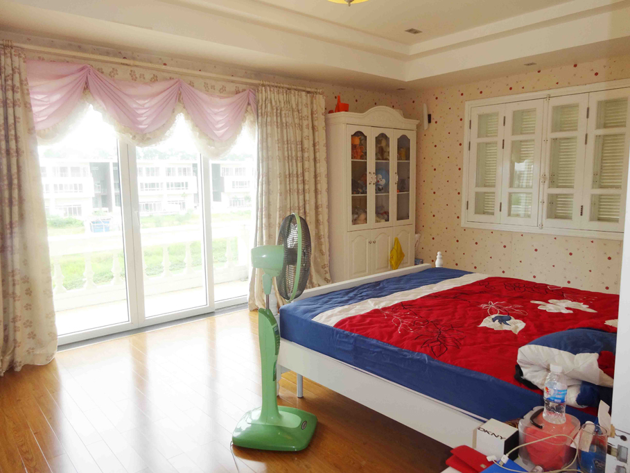 Luxury and spacious villa with 5 bedroom for rent in T area, Ciputra, Tay Ho, Hanoi 17