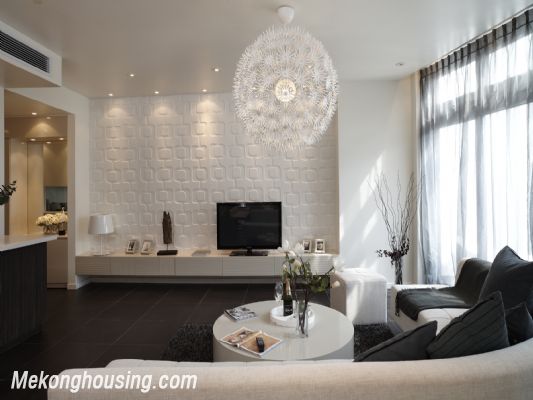 Luxury furnished duplex apartment with 4 bedrooms for rent in Watermark , Lac Long Quan, Tay Ho, Hanoi 1