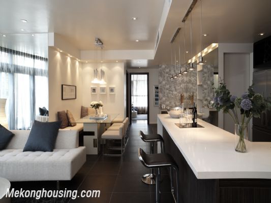 Luxury furnished duplex apartment with 4 bedrooms for rent in Watermark , Lac Long Quan, Tay Ho, Hanoi 2