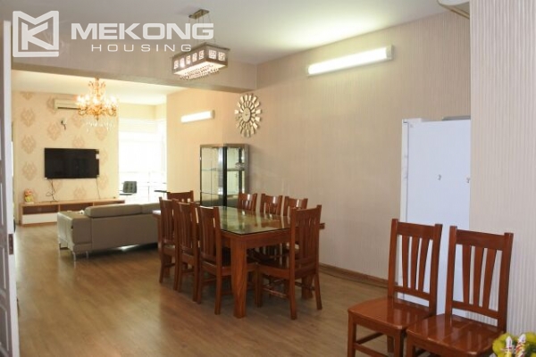 Modern 123 m2 apartment with 3 bedrooms for rent in E5 tower, Ciputra Hanoi 3