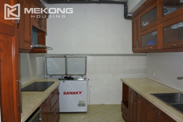 Modern 123 m2 apartment with 3 bedrooms for rent in E5 tower, Ciputra Hanoi 5