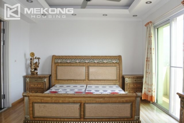 Modern 153 m2 apartment with 4 bedrooms for rent in E1 tower, Ciputra Hanoi 11
