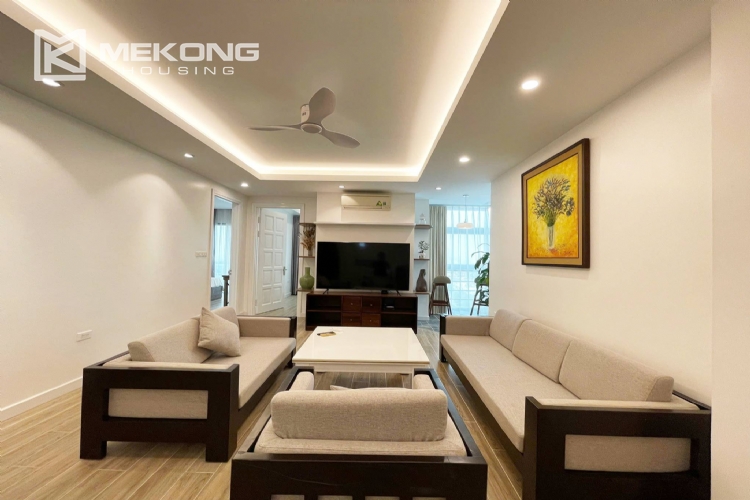 Modern 3 - bedroom apartment at E4 Ciputra for rent 4