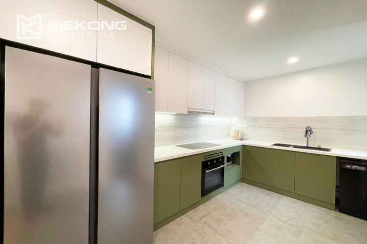 Modern 3 - bedroom apartment at E4 Ciputra for rent 10