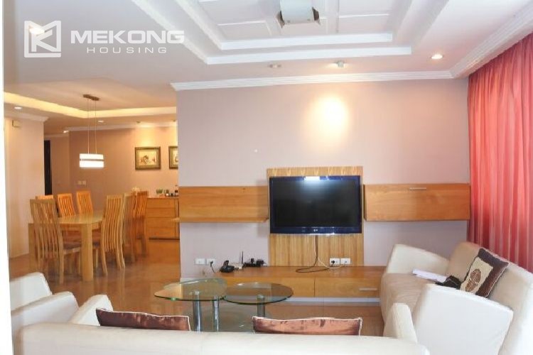 Modern affordable apartment with 4 bedrooms for rent in E1 tower, Ciputra Hanoi 11