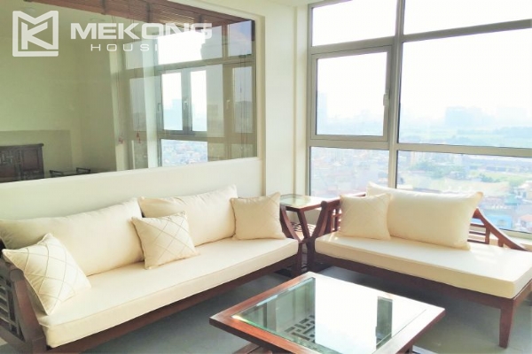 Modern furnished apartment with 1 bedroom for rent in Watermark Westlake, Lac Long Quan street 1