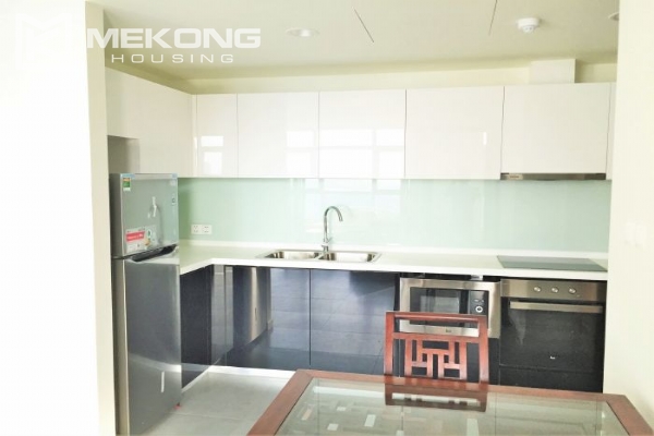 Modern furnished apartment with 1 bedroom for rent in Watermark Westlake, Lac Long Quan street 4