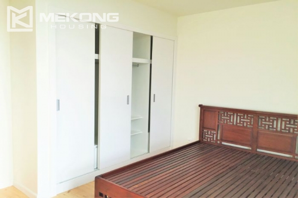 Modern furnished apartment with 1 bedroom for rent in Watermark Westlake, Lac Long Quan street 5