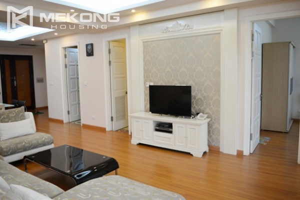 Modern furnished apartment with 3 bedrooms for rent in E1 Ciputra Ha Noi 2