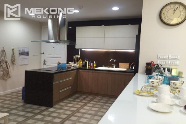 Modern furnished apartment with 3 bedrooms for rent in P2 Ciputra Ha Noi 6
