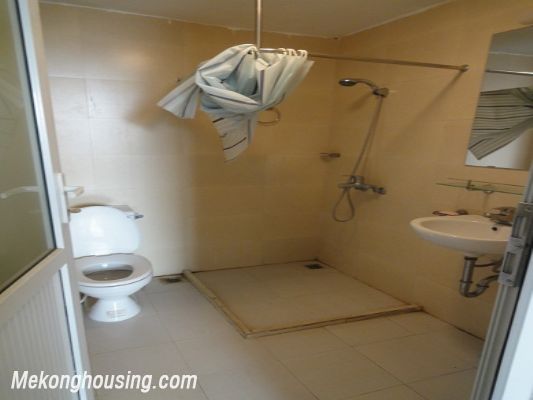 Nice Apartment for Rent in Tay Ho District Ha Noi 2