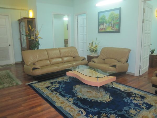 Nice apartment with four bedrooms for rent in E1 tower, Ciputra Hanoi