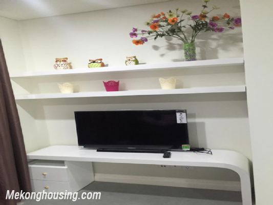 Nicely furnished 1 bedrooom apartment for rent at good price in Watermark, Lac Long Quan street, Tay Ho, Hanoi 2