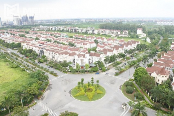 Nicely furnished 3 bedroom apartments for rent in E5 tower, Ciputra Hanoi 10