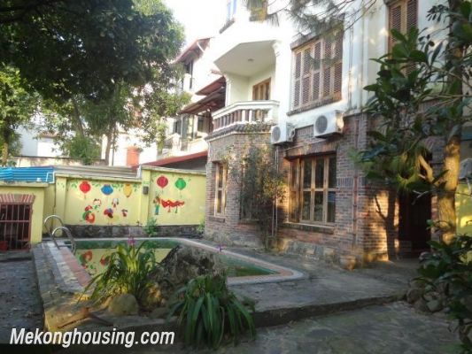 Nicely furnished villa with 4 bedrooms and swimming pool for rent in Xuan Dieu street, Tay Ho, Hanoi 5